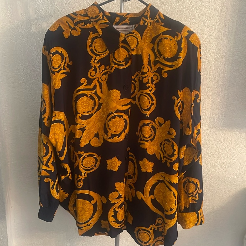 Vintage filigree button up